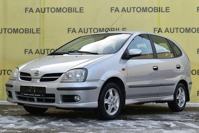 Gebraucht Nissan Almera Tino Acenta+ 116 PS (85 kW) 2005 Silber Van / Kleinbus