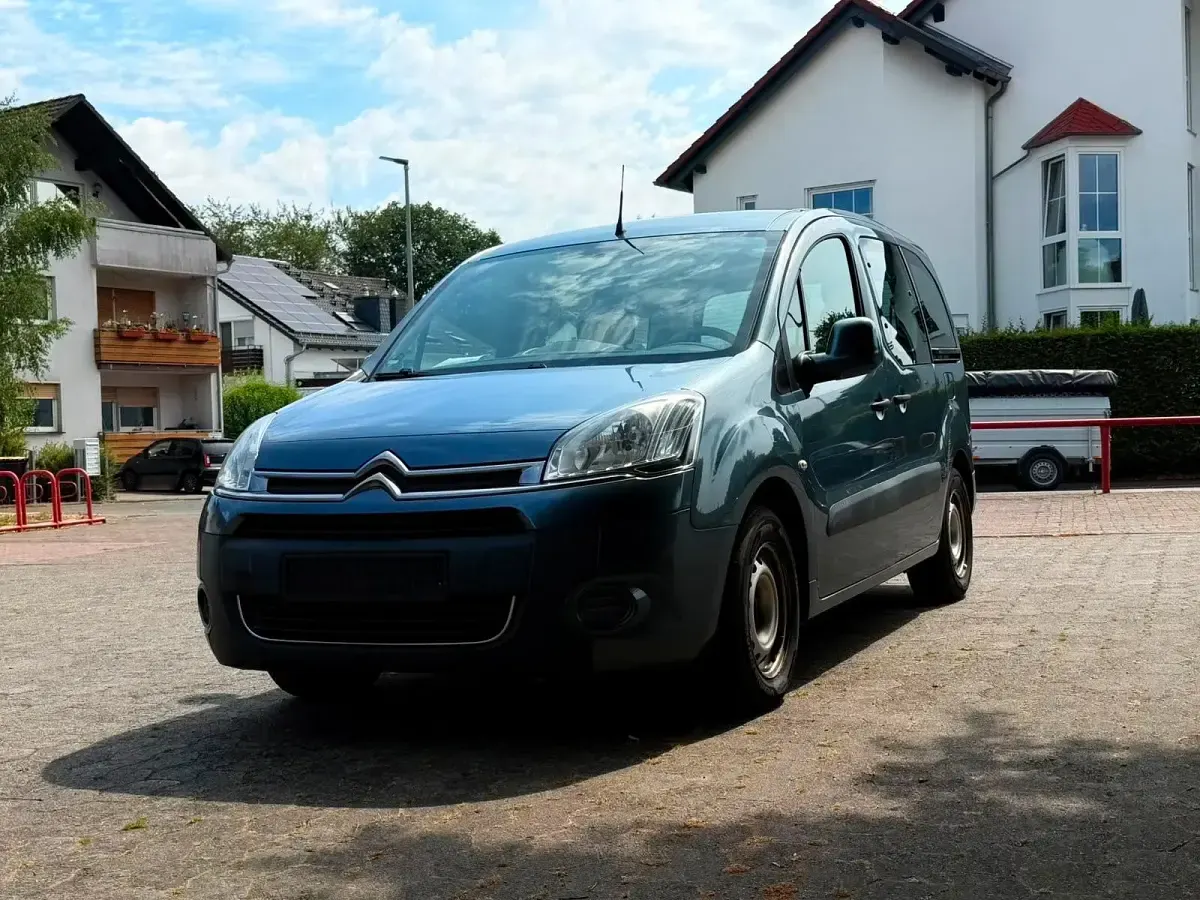 Gebraucht Citroën Berlingo 114 PS (83 kW) 2013 Grau Van / Kleinbus