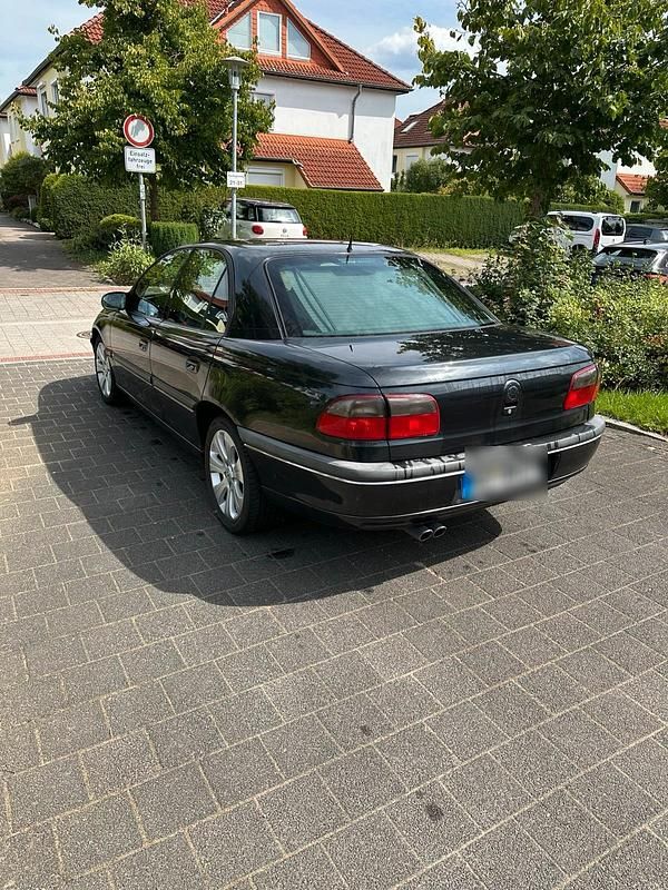 Gebraucht Opel Omega 210 PS (154 kW) 1997 Schwarz Limousine