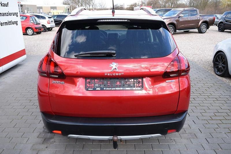 Gebraucht Peugeot 2008 Allure 120 PS (88 kW) 2016 Rot SUV