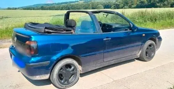 Gebraucht VW Golf Cabriolet 75 PS (55 kW) 1999 Blau Cabrio