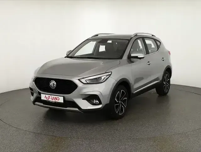 Gebraucht MG ZS Luxury 111 PS (81 kW) 2024 Cosmicsilbermet. SUV