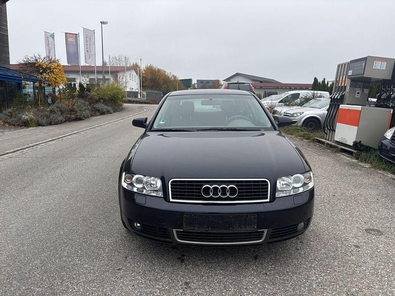 Blau Gebraucht 2001 Audi A4 Limousine | 1.299 € (Superpreis) - Bild 1/4