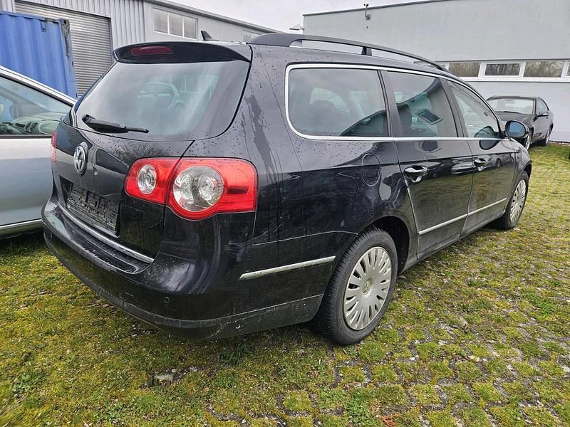 Gebraucht VW Passat 140 PS (102 kW) 2006 Schwarz Kombi