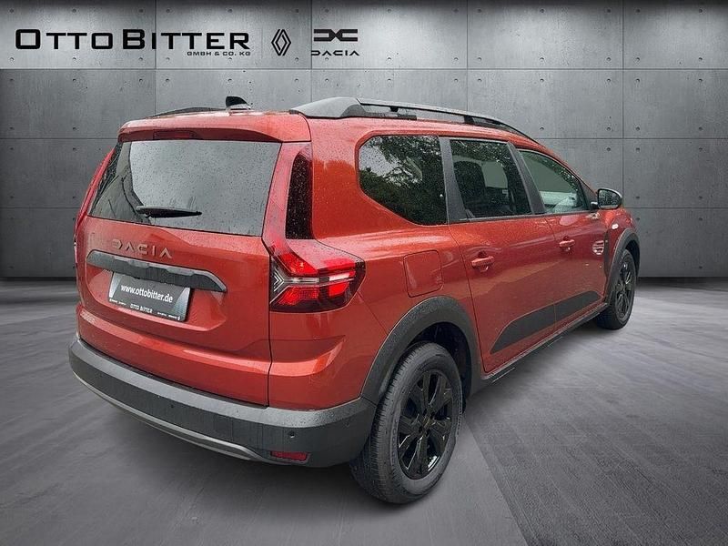 Neu Dacia Jogger Extreme 110 PS (80 kW) 2025 Terracottabraun Van / Kleinbus