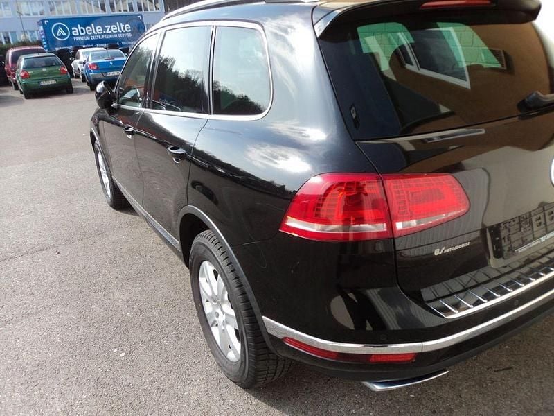 Gebraucht VW Touareg 262 PS (192 kW) 2015 Schwarz SUV
