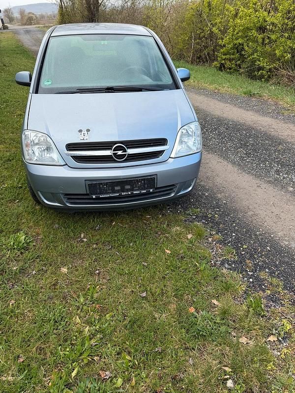 Gebraucht Opel Meriva 101 PS (74 kW) 2005 Silber Van / Kleinbus