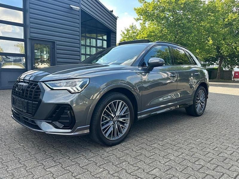 Grau Gebraucht 2023 Audi Q3 S-Line SUV | 39.950 € (Fairer Preis) - Bild 1/4
