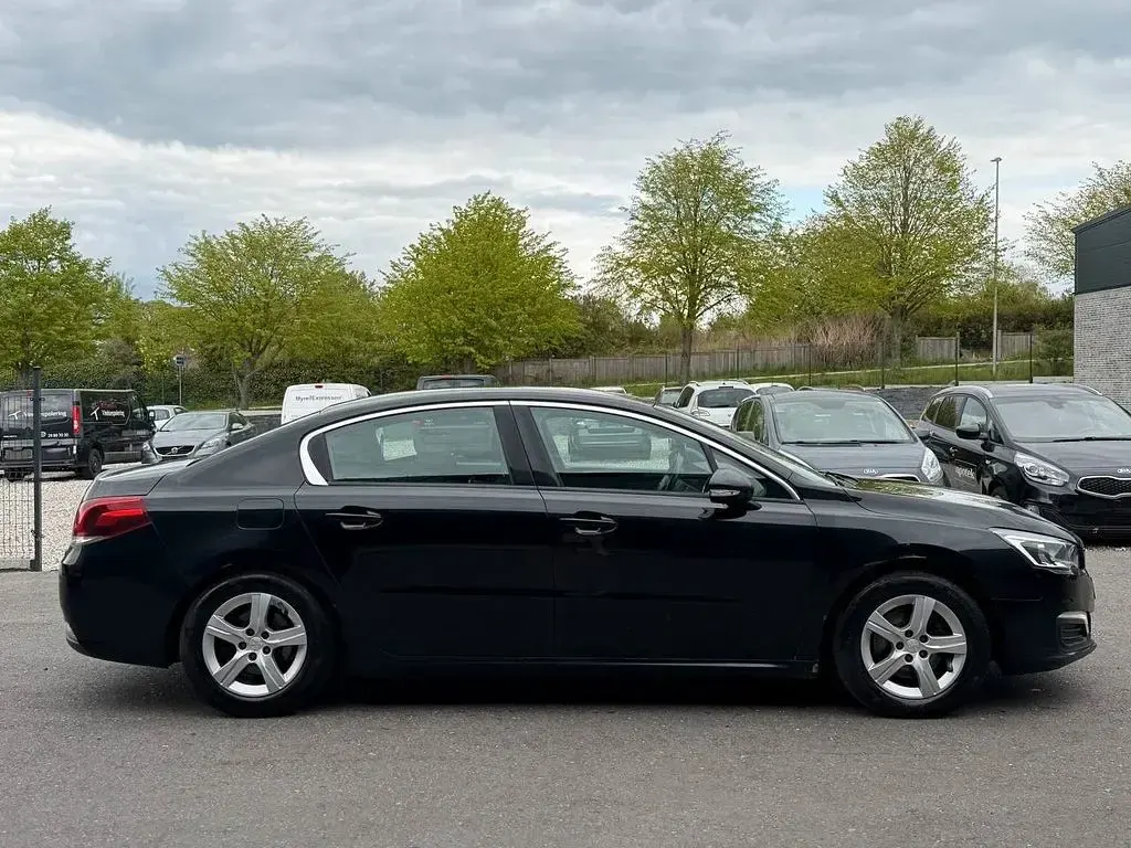 Gebraucht Peugeot 508 150 PS (110 kW) 2015 Schwarz Limousine
