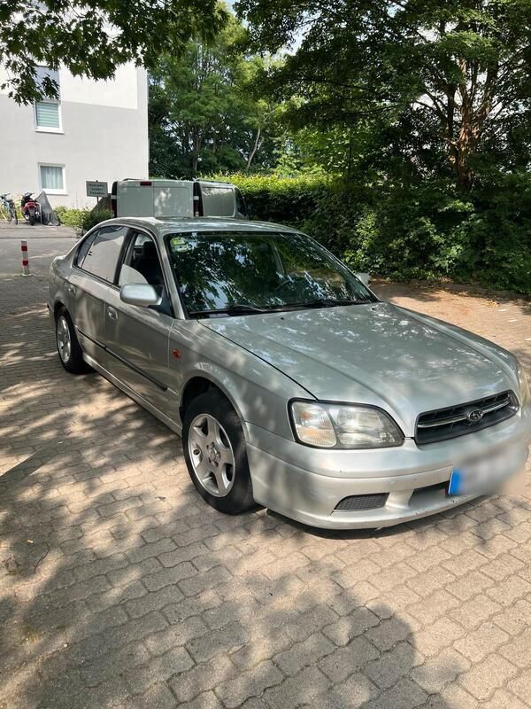 Silber Gebraucht 2000 Subaru Legacy Limousine | 800 € (Fairer Preis) - Bild 1/4