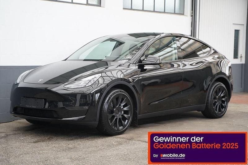 Schwarz Gebraucht 2022 Tesla Model Y Long Range SUV | 36.250 € (Fairer Preis) - Bild 1/4