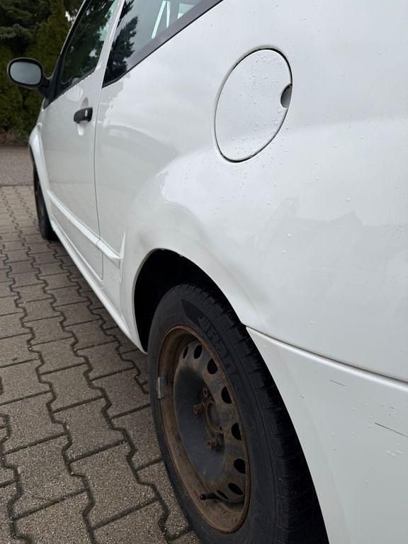 Gebraucht Citroën C2 Tonic 60 PS (44 kW) 2009 Weiß Kleinwagen