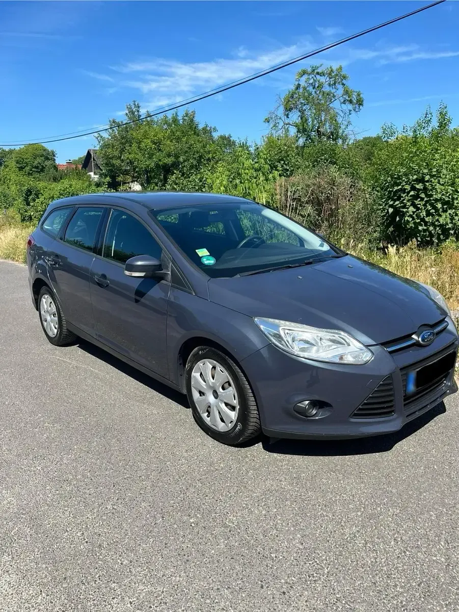 Gebraucht Ford Focus 116 PS (85 kW) 2014 Grau Cabrio