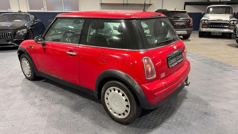 Gebraucht Mini ONE 90 PS (66 kW) 2002 Rot Kleinwagen