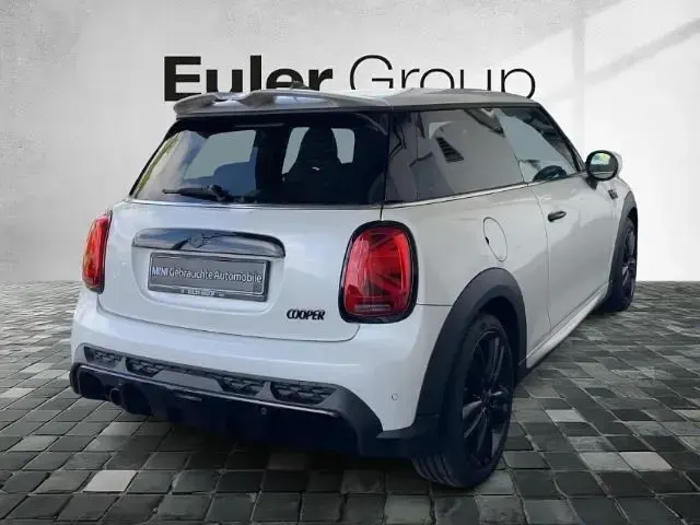 Gebraucht Mini John Cooper Works 136 PS (100 kW) 2024 Weiß Kleinwagen