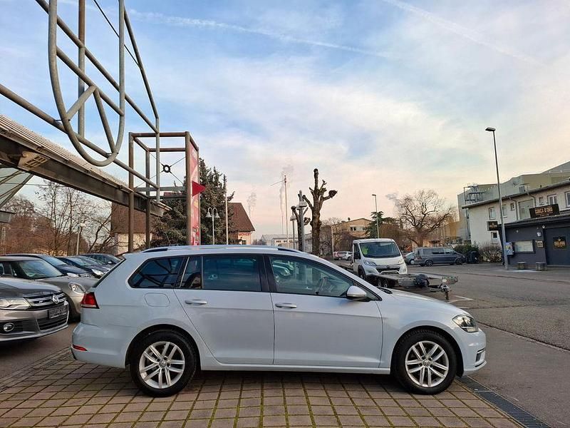 Gebraucht VW Golf VII Comfortline 116 PS (85 kW) 2017 Silber Kombi