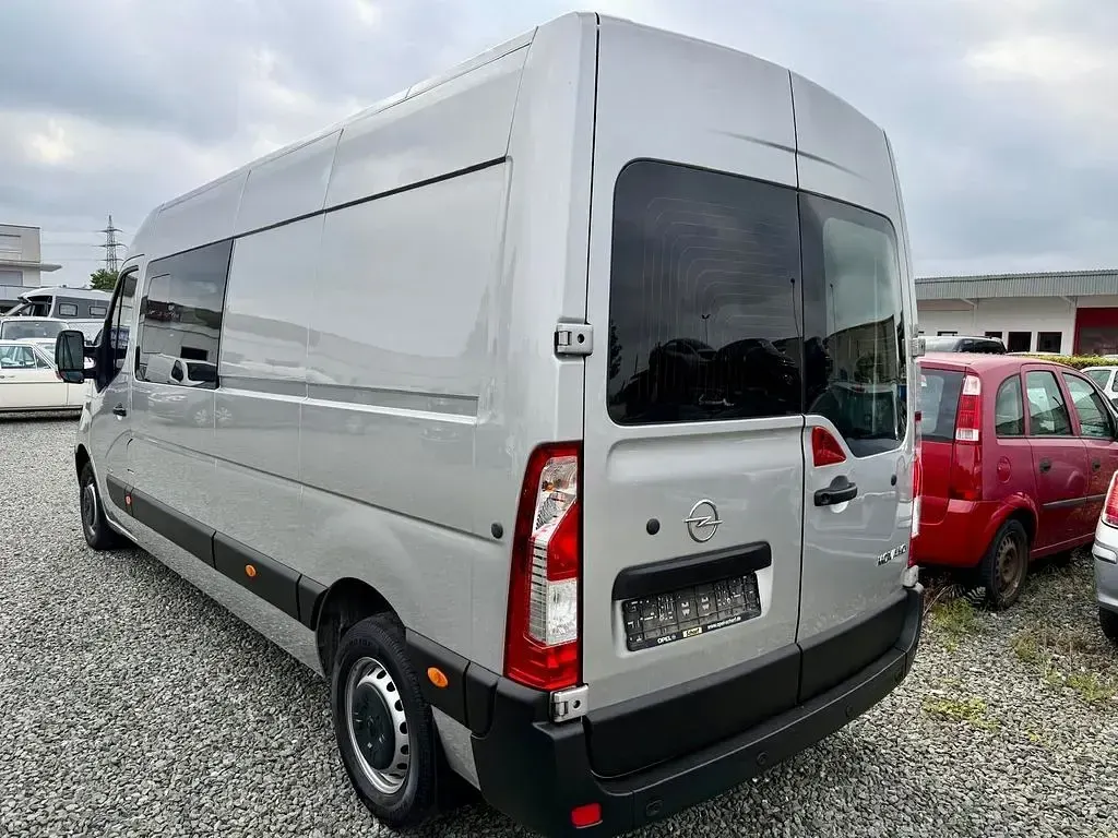 Gebraucht Opel Movano 179 PS (131 kW) 2021 Silber Van