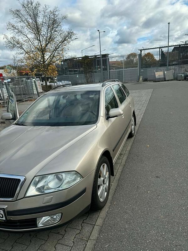 Gebraucht Skoda Octavia 140 PS (102 kW) 2007 Gold Limousine