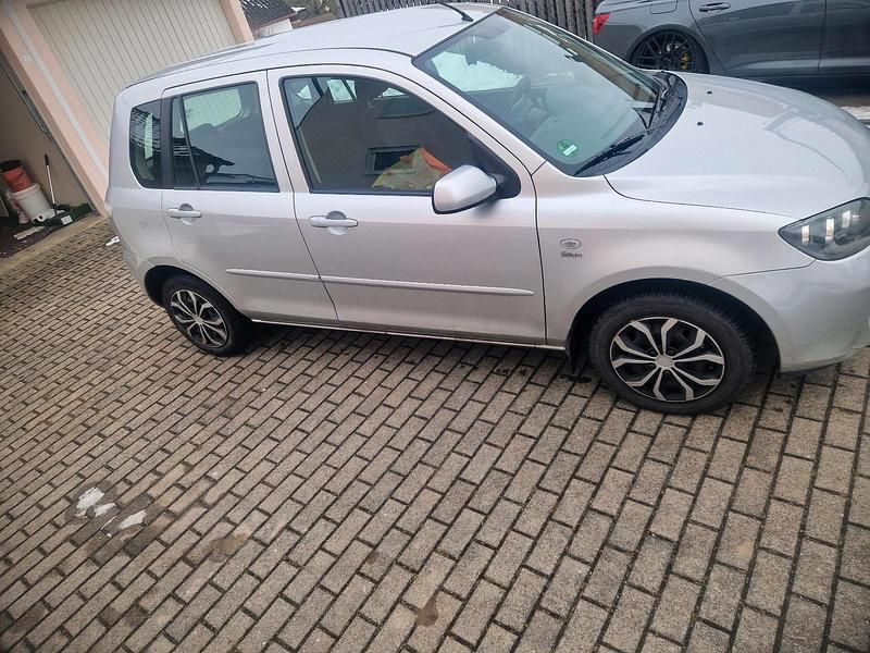 Second-hand Mazda 2 85 CP (62 kW) 2007 Argintiu Hatchback