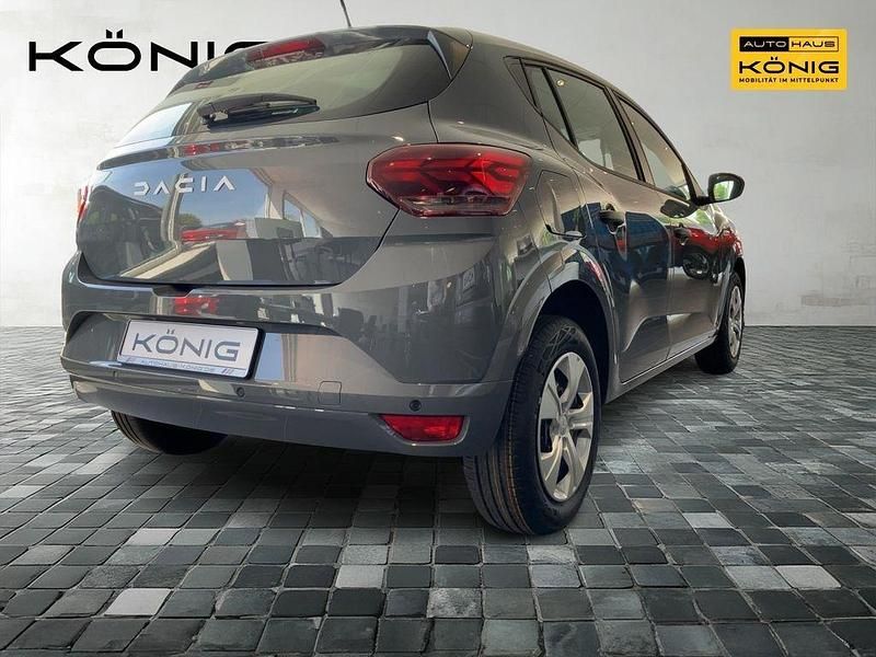 Gebraucht Dacia Sandero Essentiel 67 PS (49 kW) 2025 Grau Kleinwagen