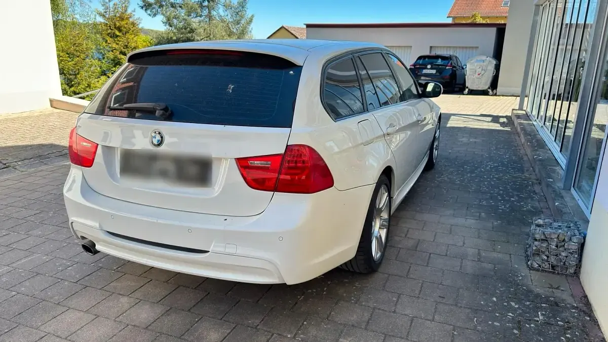 Gebraucht BMW 320 170 PS (125 kW) 2010 Weiß Kombi