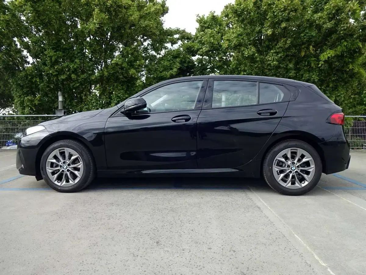 Gebraucht BMW 120 Shadowline 163 PS (119 kW) 2025 Schwarz Kleinwagen