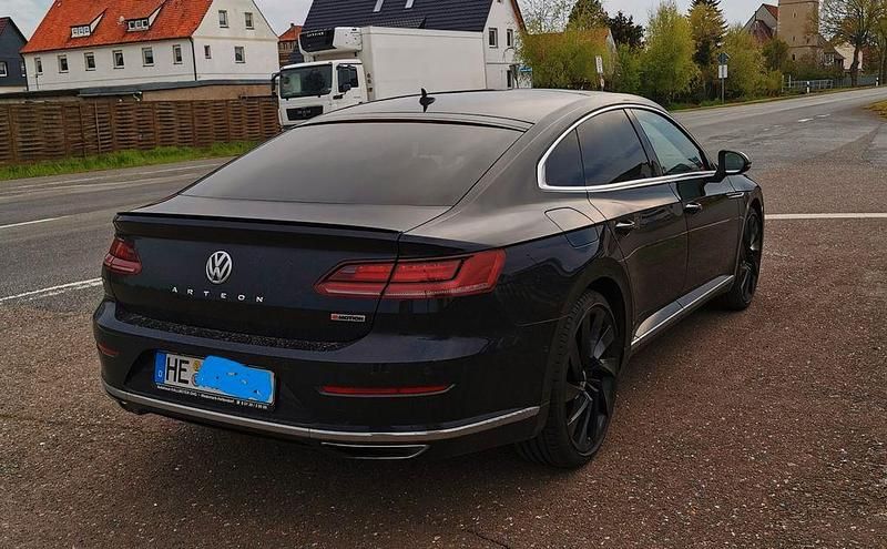 Gebraucht VW Arteon R-line 336 PS (247 kW) 2018 Schwarz Kleinwagen