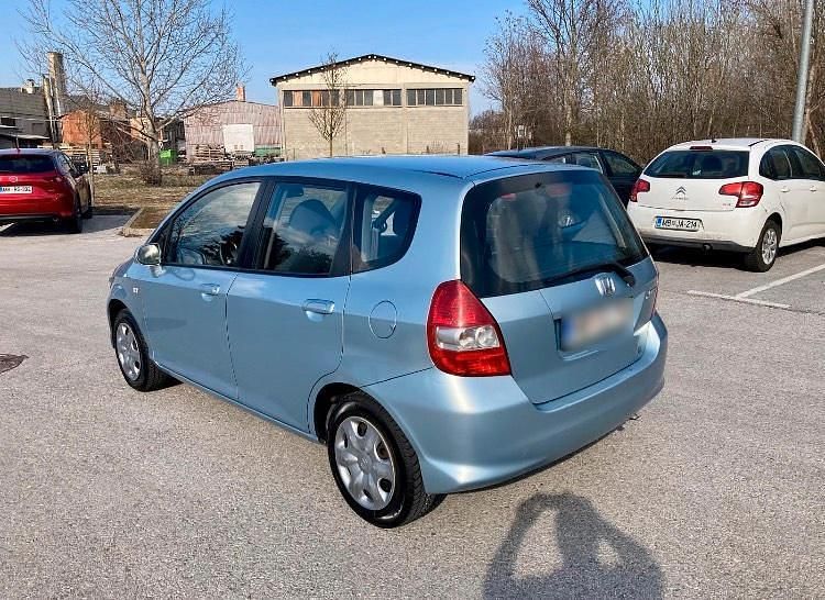 Gebraucht Honda Jazz 76 PS (55 kW) 2005 Blau Kleinwagen