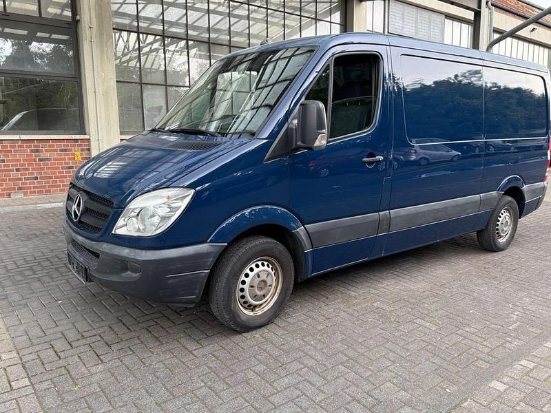 Blau Gebraucht 2009 Mercedes Sprinter Van | 7.299 € (Fairer Preis) - Bild 1/4