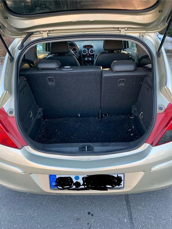 Gebraucht Opel Corsa 80 PS (58 kW) 2006 Gold Kleinwagen