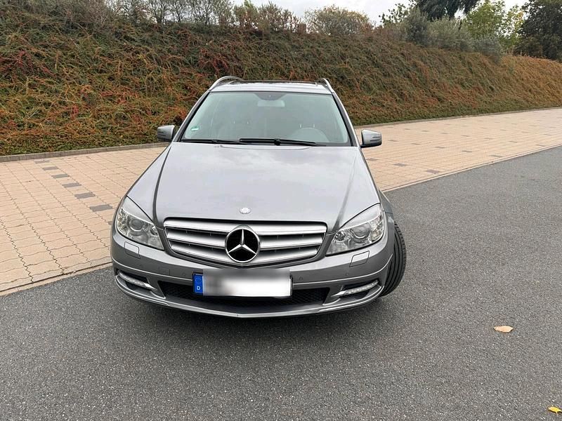 Gebraucht Mercedes C250 204 PS (150 kW) 2010 Silber Kombi