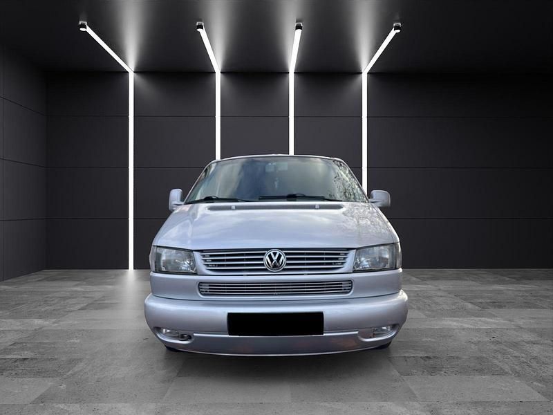 Usata VW Multivan 151 CV (111 kW) 2002 Grigio Monovolume