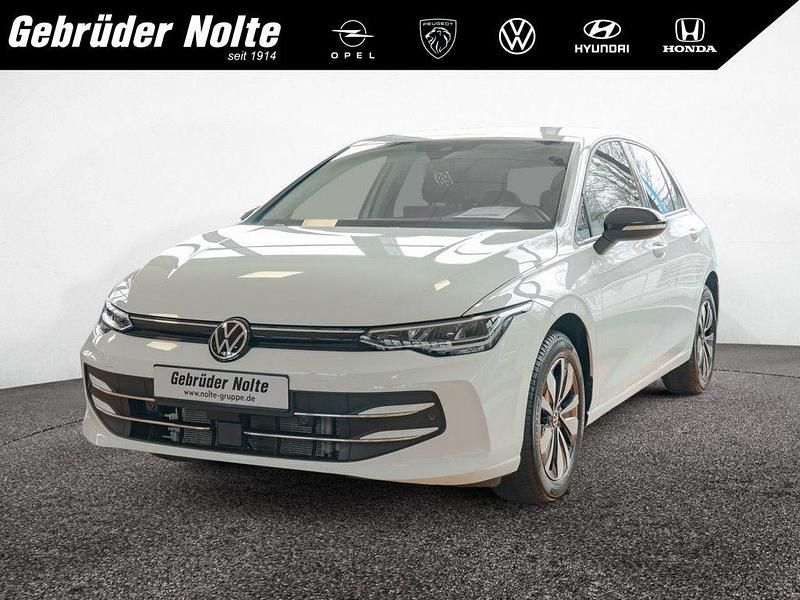 Gebraucht VW Golf VIII Goal 150 PS (110 kW) 2025 Weiss / Limousine
