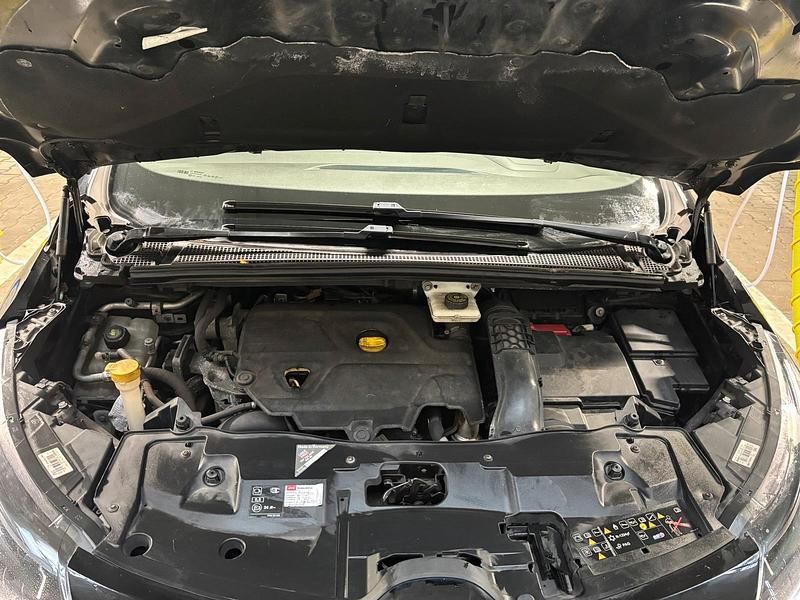 Gebraucht Renault Espace Initiale Paris 160 PS (117 kW) 2016 Schwarz Van / Kleinbus