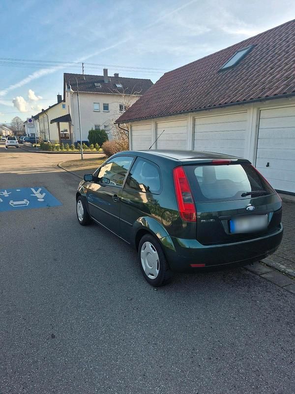 Gebraucht Ford Fiesta 69 PS (50 kW) 2005 Grün Kleinwagen