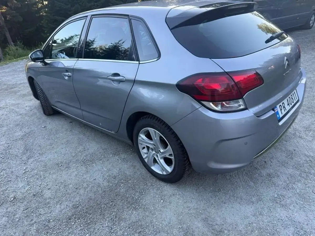 Gebraucht Citroën C4 Live 99 PS (72 kW) 2017 Limousine