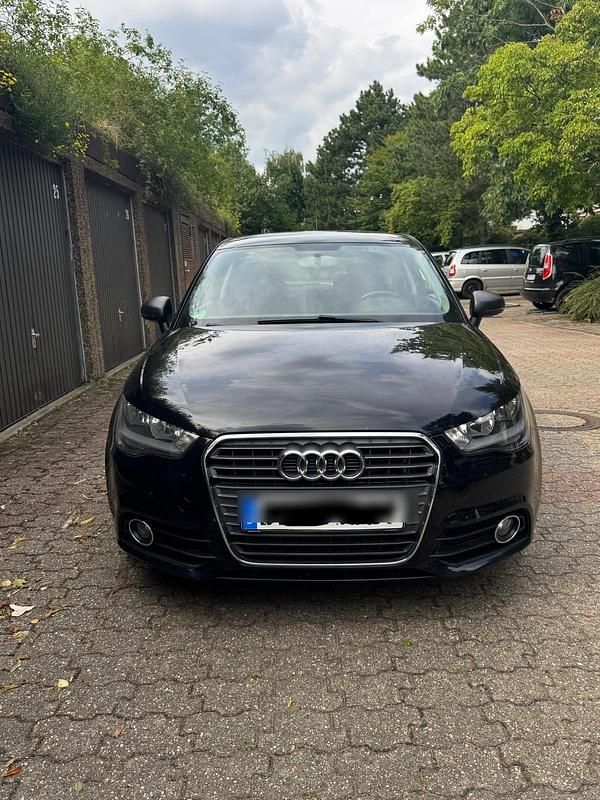 Schwarz Gebraucht 2010 Audi A1 Kleinwagen | 3.500 € (Guter Preis) - Bild 1/4