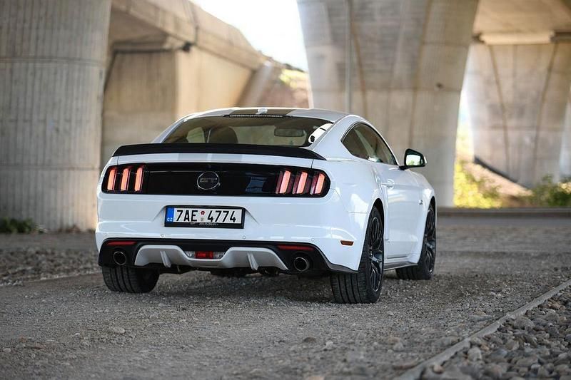 Gebraucht Ford Mustang 421 PS (309 kW) 2018 Weiß