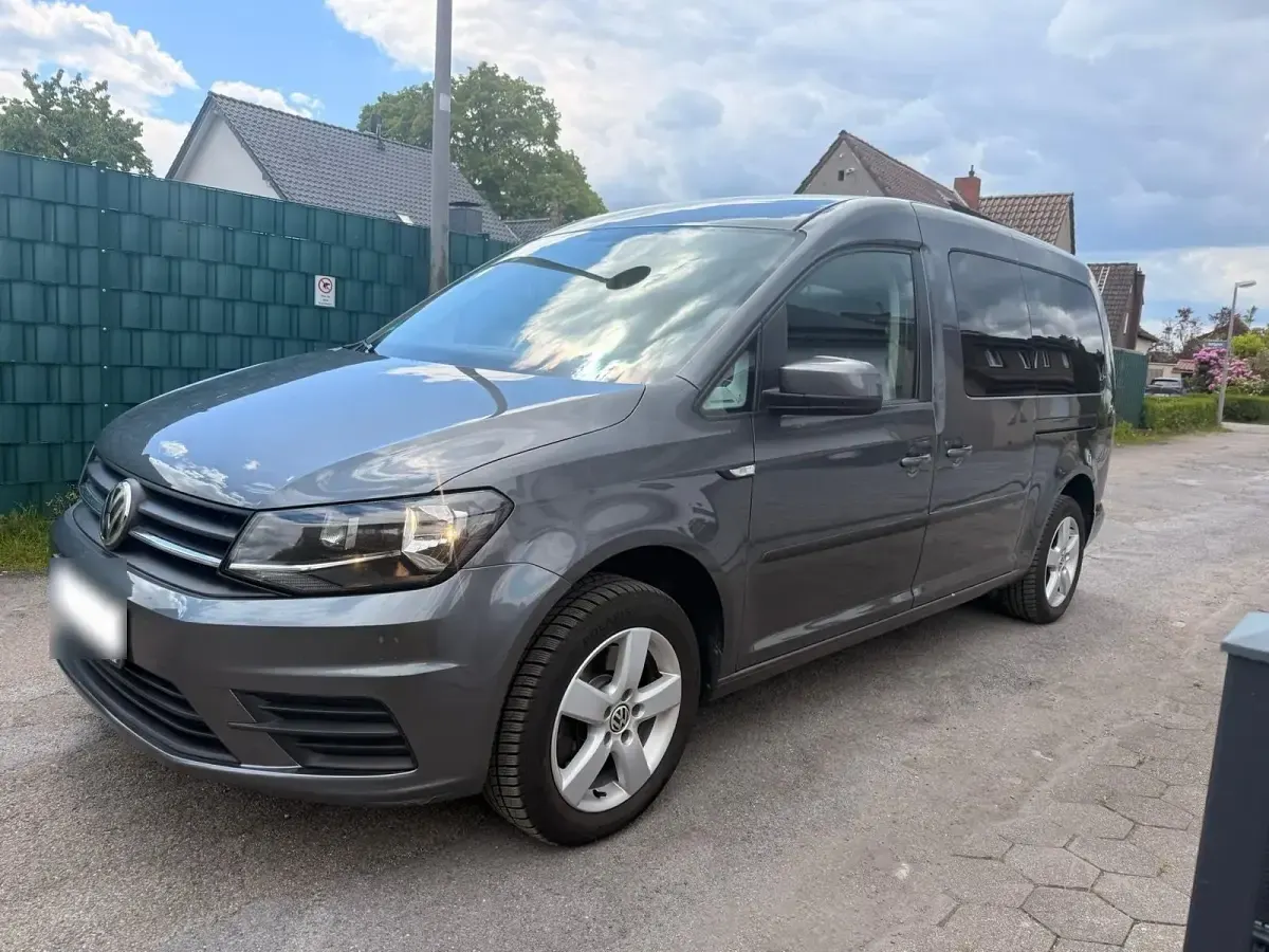 Brugt VW Caddy Maxi 102 HK (75 kW) 2018 Grå MPV