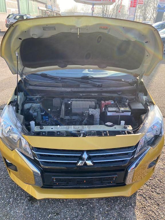 Gebraucht Mitsubishi Space Star Basis 71 PS (52 kW) 2020 Gelb Kleinwagen