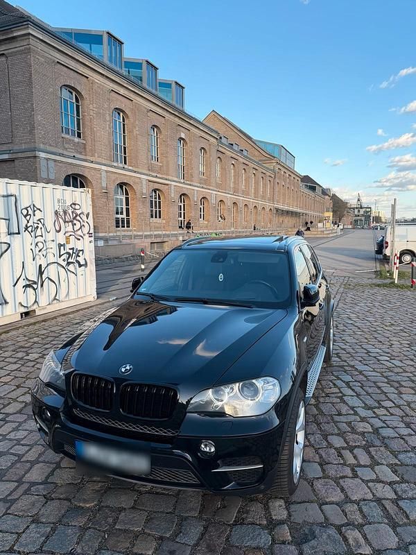 Second-hand BMW X5 306 CP (225 kW) 2010 Negru SUV
