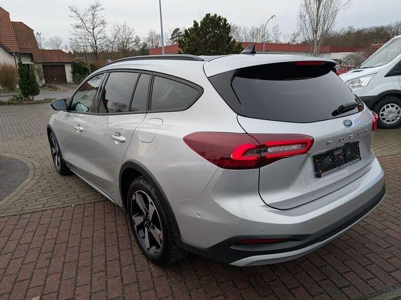 Gebraucht Ford Focus Active X 116 PS (85 kW) 2024 Moondust silber metallic Kombi