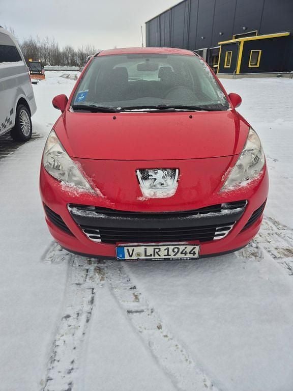 Rot Gebraucht 2009 Peugeot 207 Urban Move Limousine | 2.000 € (Guter Preis) - Bild 1/4