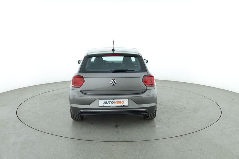 Gebraucht VW Polo Highline 116 PS (85 kW) 2020 Grau Limousine