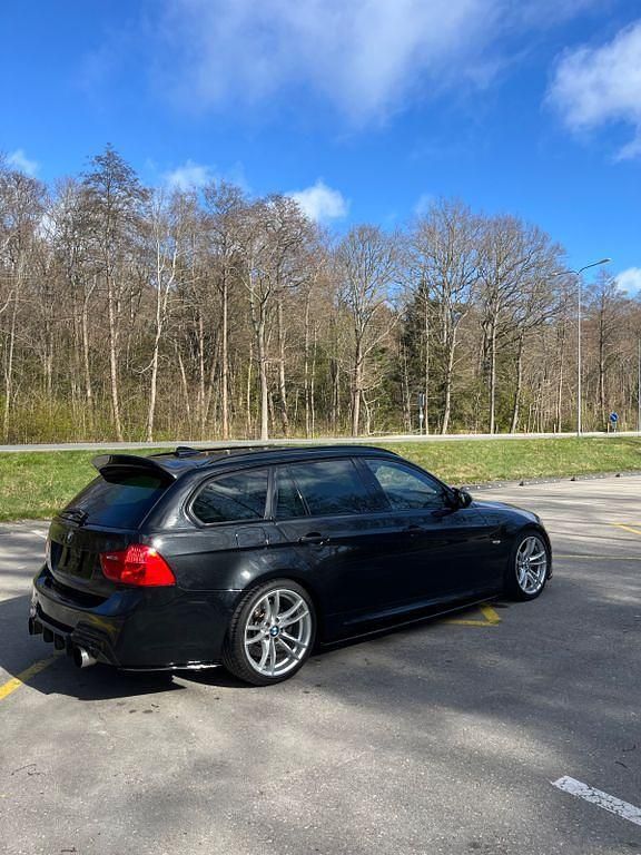 Second-hand BMW 325 Performance 197 CP (144 kW) 2009 Negru Break