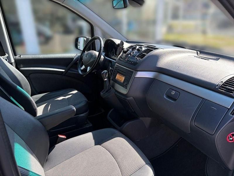 Gebraucht Mercedes Viano 224 PS (164 kW) 2011 Grau Van / Kleinbus