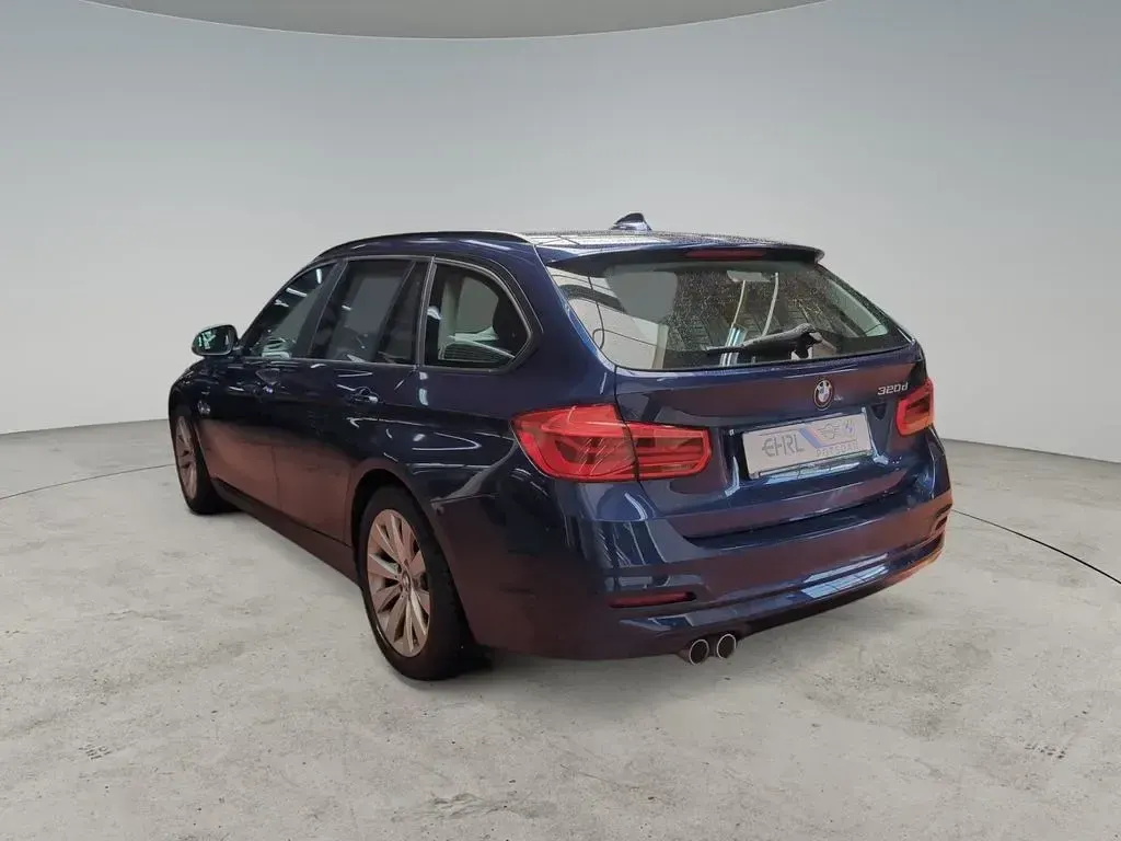 Gebraucht BMW 320 Advantage 190 PS (139 kW) 2017 Blau Limousine