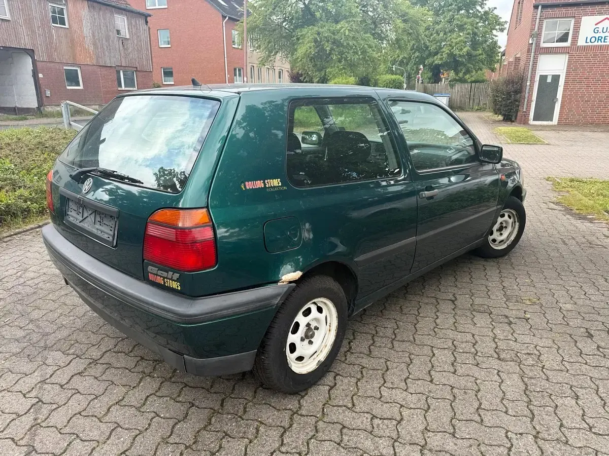 Gebraucht VW Golf III 75 PS (55 kW) 1995 Grün Kleinwagen
