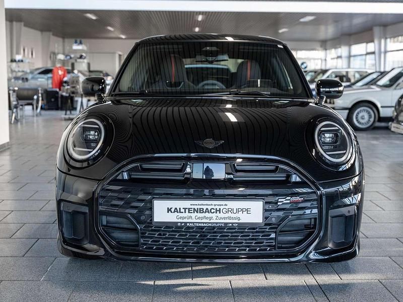 Gebraucht Mini John Cooper Works 204 PS (150 kW) 2024 Schwarz Kleinwagen