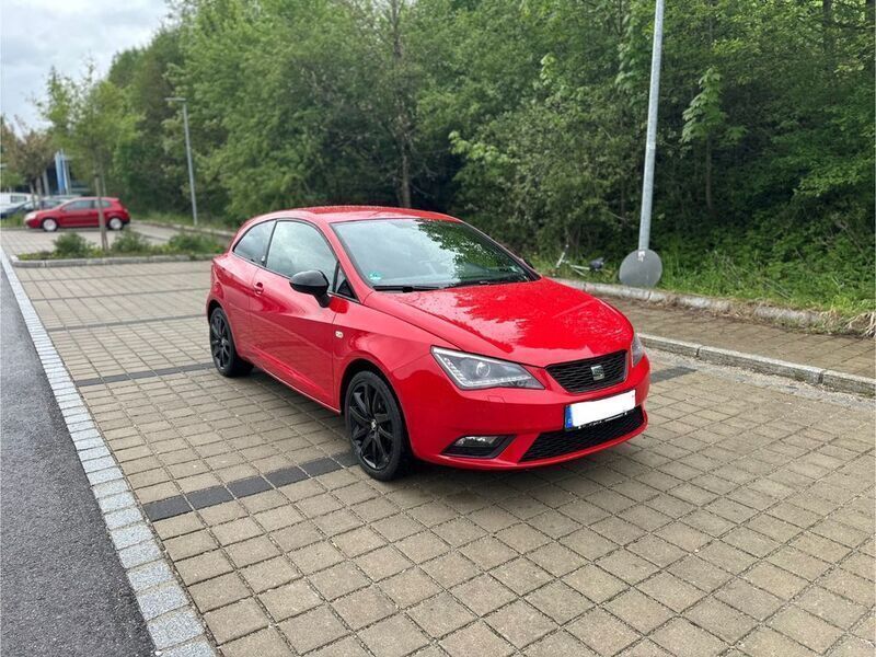 Rot Gebraucht 2014 Seat Ibiza SC Kleinwagen | 5.500 € (Fairer Preis) - Bild 1/4
